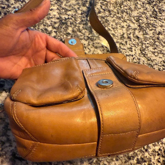 Coach crossbody - Picture 4 of 11